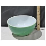Green Pyrex Bowl, 2.5 qt