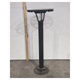 Black Chain Table