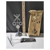 Train Louis Marx Railroad crossing