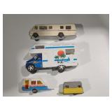 Midget, majorette,... Caravans RV toys