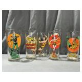 (3) Wonder Woman Comic glasses, (1) Green Arrow,