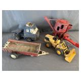 Ertl Farm Equipment, Loader, Truck Cab