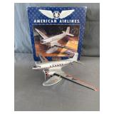 Ertl Douglas DC-3 American Airlines Plane 1:72