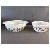 (2) Pyrex Early American Mixing Bowls 2.5Qt &