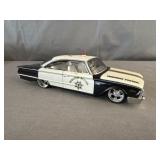 Maisto 1960 Ford Starliner Highway Patrol Cruiser