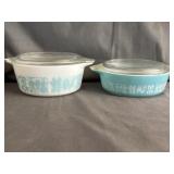 (2) Pyrex Amish Butterprint Casserole Dishs & Lids