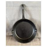 Unmarked Cast Iron Round Skillet