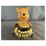 Enesco Walt Disney Productions Winnie the Pooh