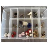 (16) Pairs of Vintage Costume Jewelry Earrings