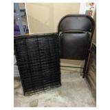Medium size kennel & Folding metal chair