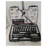 Gear ratchet socket system