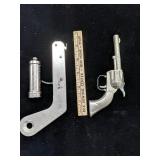 Hubbly toy gun, 
Shoot a light safety gas lighter