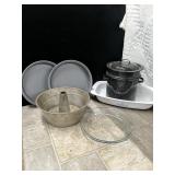 Bunt pan, pie pan and more