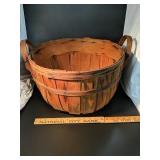 Hickory bentwood Apple bushel basket