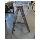 Wood Ladder 3ft