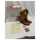 Justin 100 cowboy boots size 7.5 B
Redwood