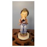Hummel Goebel Figurine 
Hum 85
Serenade 
5"