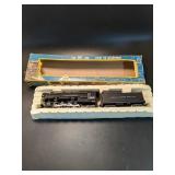 AMH HO Engine and car