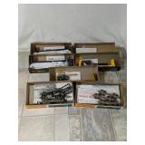 Roundhouse Products HO Gauge Train Cars