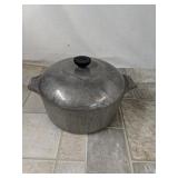 Wagner wear Sydney pot with lid