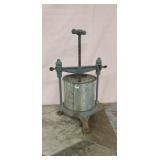 Antique 2 qaurt Fruit press
