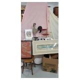 Alittle bit of everything 
Pictures
Salt and