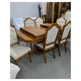 Rectangular Pedestal oak modern table
2 leafs