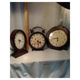 Wall clocks and shelf clock
All barrery operated