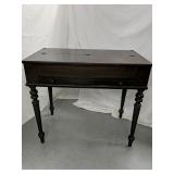 Dark wood vintage Pull top desk
Back leg is lose