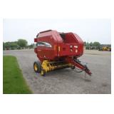  NH BR740 Round Baler