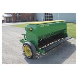 JD 8250 14 run seed drill, grass box, dry fertilizer, very clean