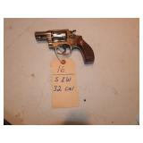 (16) Smith & Wesson 32 Cal
