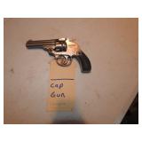 (35) Champion Cap Gun