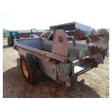 New Idea 3816 Manure spreader w/ dbl beaters