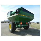 Brent 620 grain cart w/ side auger