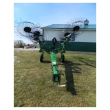 2023 Frontier WR32 8 wheel V rake w/ hydraulic fold