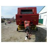 New Holland 644 silage special net wrap