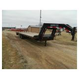 Gooseneck flatbed trailer with dovetail and ramps
