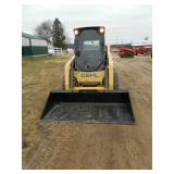 Gehl R220 Skidsteer cab heat/air