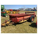 New Holland manure spreader