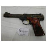 Lot#76 Browning Buck Mark 22 LR pistol 5.5" barrel 10 shot