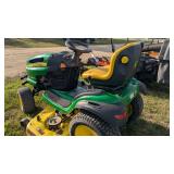 John Deere LA175 riding mower
