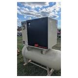 Ingersoll Rand UP6 rotary screw air compressor 80 gal tank