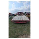 Double axle flatbed trailer with beaver tail and ramps
