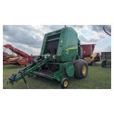 John Deere 450 M round baler