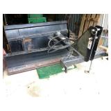 CNH 3pt 8' back blade w/ hyd angle