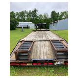 2016 Golden 24' gooseneck trailer w/ beaver tail, ramps tandom axle 14k GVW