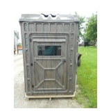 Hard sided camo deer blind