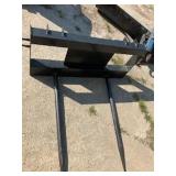 Quick attach hay sphere for skid steer