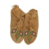 Central Plains Indians Beaded Cross Mocassins